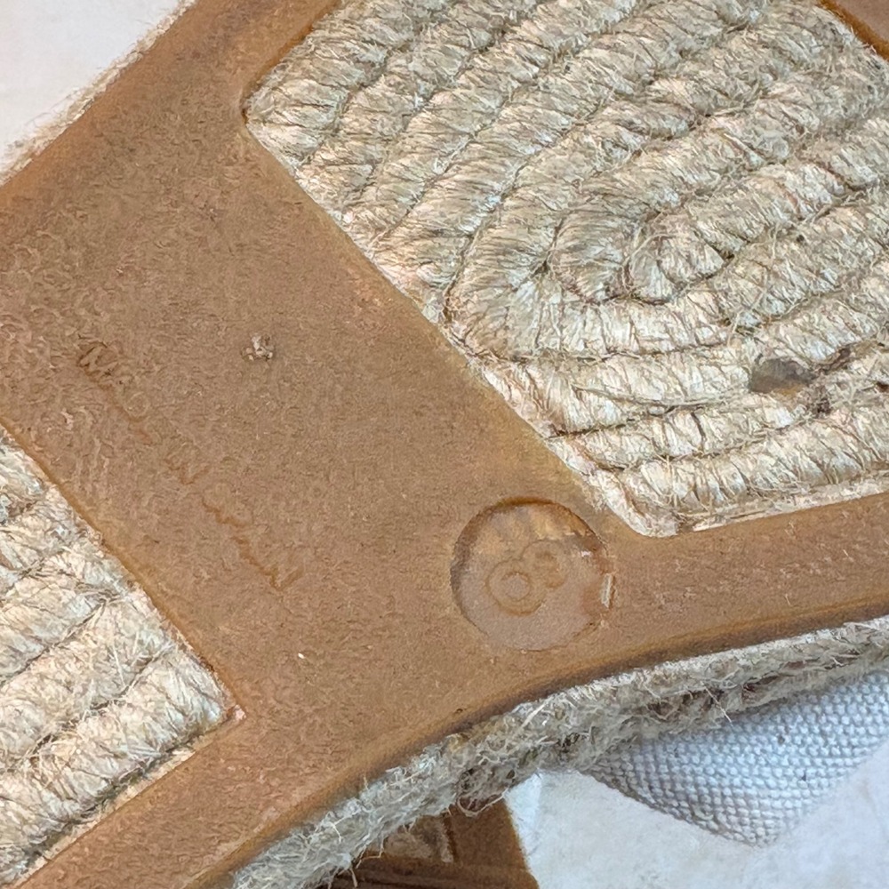 Brooks Brothers Red Fleece Espadrille Sandals Floral Embroidered Woman's 8 - Picture 3 of 13